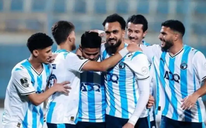 مشاهدة مباراة بيراميدز وسموحة في الدوري المصري.. الموعد والقنوات الناقلة والتشكيل المتوقع